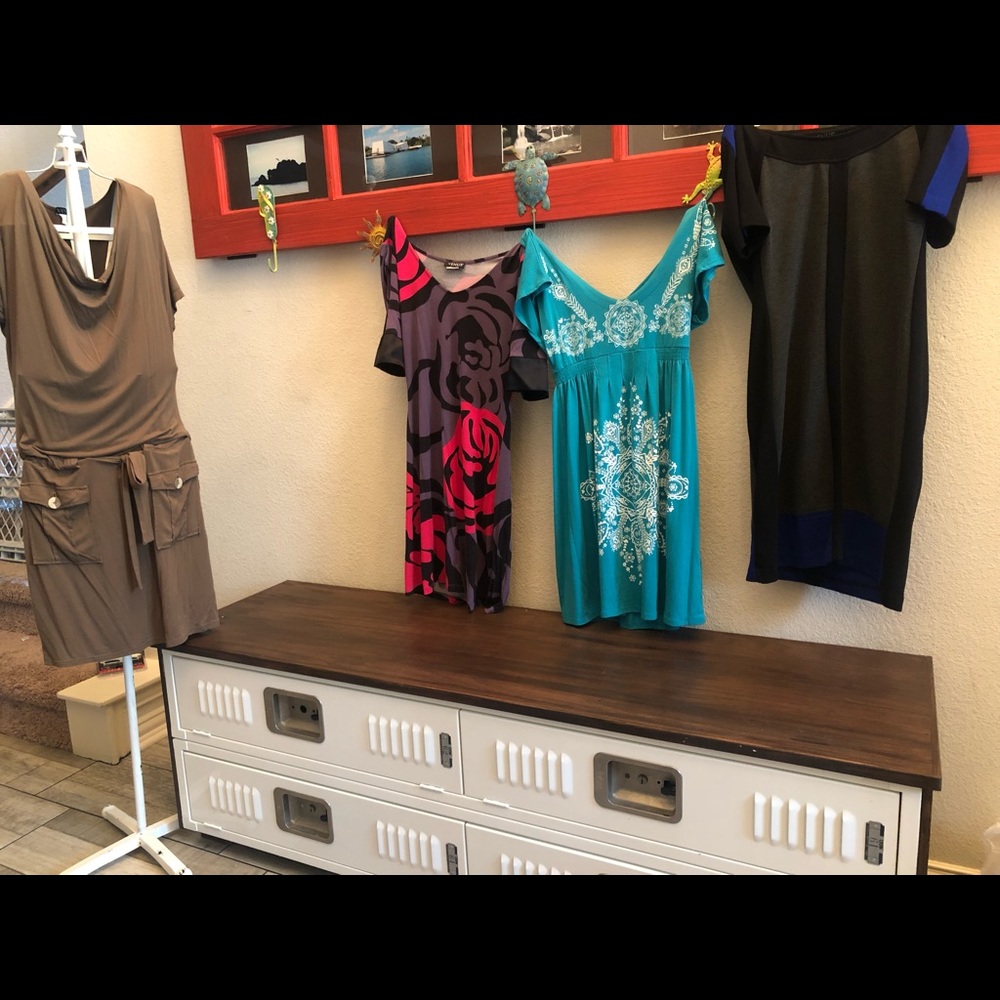 Venus Mini Form fitting Dresses - size M